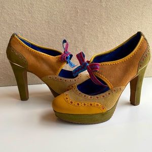 Poetic License Mary Jane platform pumps Size EU 40, US 9.5